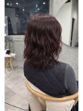 イミ(imi) ワインレッド/ボルドーカラー/プードルパーマ/暖色/髪質改善