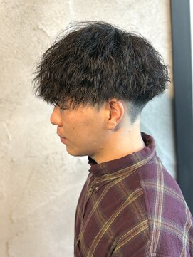 ニアウ 高崎店(Niau) MEN’S/リバースセンターパート/ニュアンスパーマ/群馬高崎