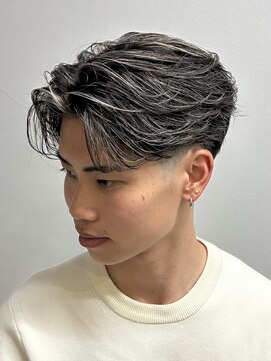 イーラ アメ村店(era) ホワイトハイライトセンターパート