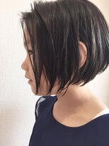 ニコラ(NICOLA)&nbsp;どこに流れてもかわいい！ニコラのボブ！