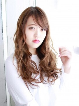 ヘアメイク ナル(hair make nalu) ツヤ感ヌーディーベージュのミックスカール