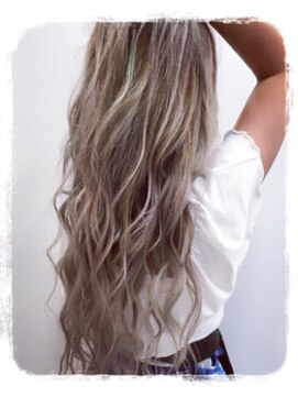 ヘアサロン ズー(Hair Salon Zoo) ミルキーハイライト♪