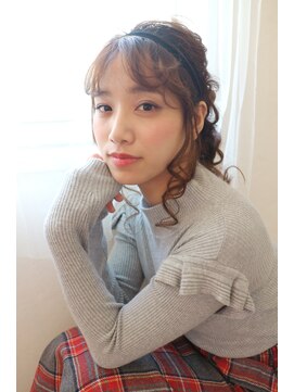 ツナリガ(Tsunariga) 【Tsunariga】 後れ毛たっぷりニュアンスアレンジ