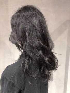 シェノン 西梅田(CHAINON) 小顔レイヤーカット×ハイライトカラー×ベージュオリーブカラー