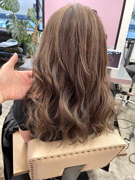 ディーカヘアーセンダイ(Di KA HAIR sendai) 大人ガーリー/ハイライトカラー/ベージュ/グレージュ/30代/40代