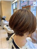 ブラウンカラーとショートボブ