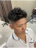 スキンフェードメンズショートツイストスパイラルパーマメンズ
