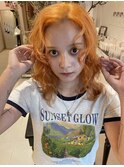 肌に馴染む外国人風orange color