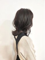 コヨミ(koyomi)&nbsp;重めミディアムレイヤースタイル20代/30代/40代