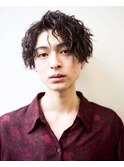 スパイラルセンターパート/メンズパーマ