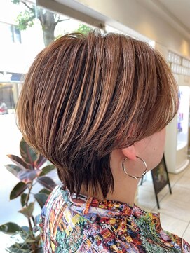 カロル 川口(Calor) 大人ショートスタイル　20代30代40代