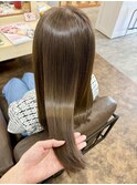 オリーブベージュ×髪質改善ストレート