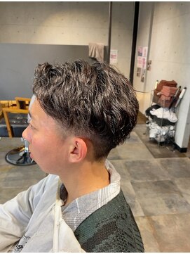 フィール ヘアー(feel hair) メンズパーマ