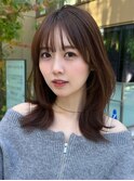 顔周りレイヤーカットくびれヘアミルクティーベージュカラー