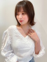 ヴィヴィ(VIVIE)&nbsp;似合わせカットダークアッシュ小顔ボブミディアムレイヤーカット