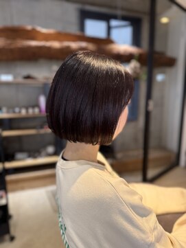 ニーイチイチ(211) ボブ/カシスカラー/イメチェン