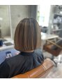 オモルフィ(Omorfi) 白髪ぼかしハイライトカラー☆
