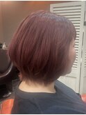 丸みショートボブで魅せる大人のツヤ感