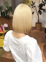 ヤーン(yarn.) ブロンド×裾カラー/切りっぱなしボブ【赤堀友哉】