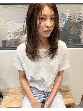 トマ(TOMA) ナチュラルセミロング10代/20代/30代/40代