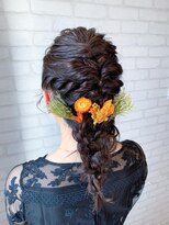 オアシス ガーデン 大宮店(Oasis GaRDEN)&nbsp;髪飾りが映える！編み下ろしアレンジ