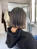 イキ 表参道(iki omotesando)&nbsp;モード/無造作ウェーブ/大人ガーリー[表参道駅]