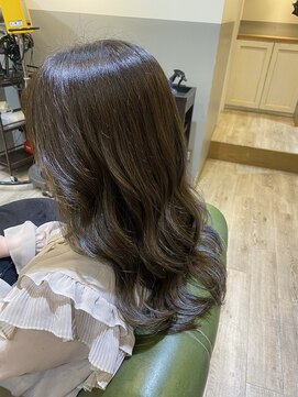 トムボーイ 練馬中村橋店(TOMBOY) ロング×オリーブブラウン