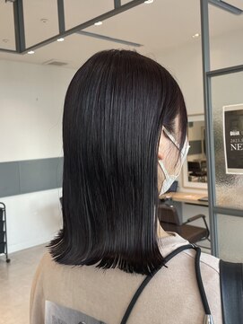 バサ 新所沢店(BASSA) ツヤ髪×切りっぱなしスタイル