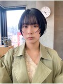 前上がりショート、フェイスレイヤー、ブルーブラック