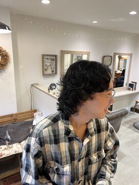 ランプ(Lamp) ロングにパーマは最強でしょ