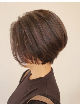 カスガウラ美容室 透明感カラー・ショート・髪質改善
