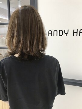 アンディヘア アオキジマ(ANDY HAIR aokijima) ヘアカタでも人気の軽やかくびれミディアム
