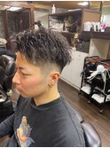 スパイキーショート フェードスタイル
