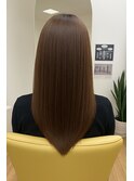 【顔まわりレイヤーうる艶ストレート×ラベンダーブラウン】