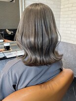 ルノン フィージュ(LUNON fieju)&nbsp;黒髪クラゲヘアーオリーブグレー小顔ココアベージュ