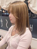 トイロ(toiro)&nbsp;レイヤーカットミルクティーベージュブリーチカラーダブルカラー