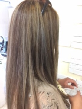 クレア(CREA) 外国人風ミルクティーカラー×ハイライト