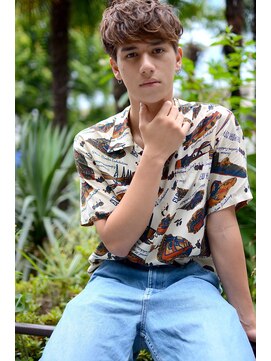 ミラバイグリーン(Mira by green) マッシュ×束感perm 01