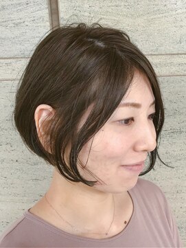 エッセンス スッキリショートボブスタイル