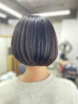 ポンパデュール ヤゴト(Pompadour YAGOTO) シルキーカット