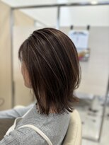 アドラーブル 長岡リバーサイド千秋店(adorable) 大人ミディアム 透明感ベージュ×シークレットハイライト