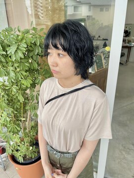 フー バイ セリナ(Fuu.by serina) ウルフパーマ×ブルーブラック