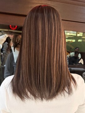 スリー(three) 明るめハイライト