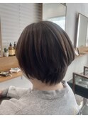 【ショート】【前下がり】透明感ショート