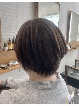 エピックコースト(epic coast) 【ショート】【前下がり】透明感ショート