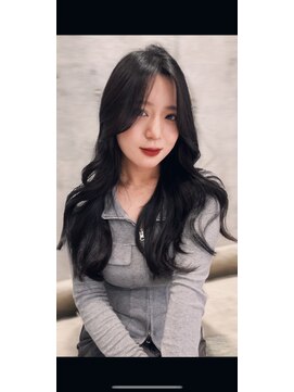 ロンドルピナス 小倉(Lond Lupinus) ブルーブラック/ワイドバング/美髪のススメ/外ハネボブ/北九州/