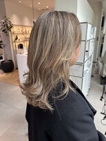 ステア ケース(stair case)&nbsp;ハイライト入れて白髪ぼかしながら外国人風に