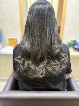 モモ(MOMO) イルミナカラー&カット&オージュアスパ&トリートメント