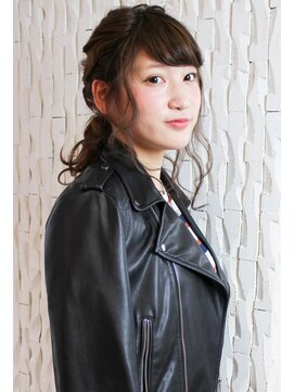 美容室 ロジェ(Roje) ゆるっとポニーテール