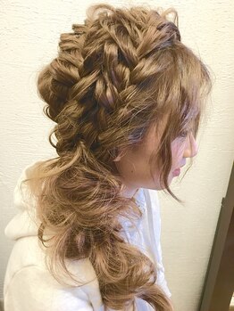 ショートヘアからロングヘアまで、どんな長さでも15分以内で仕上げちゃいます！